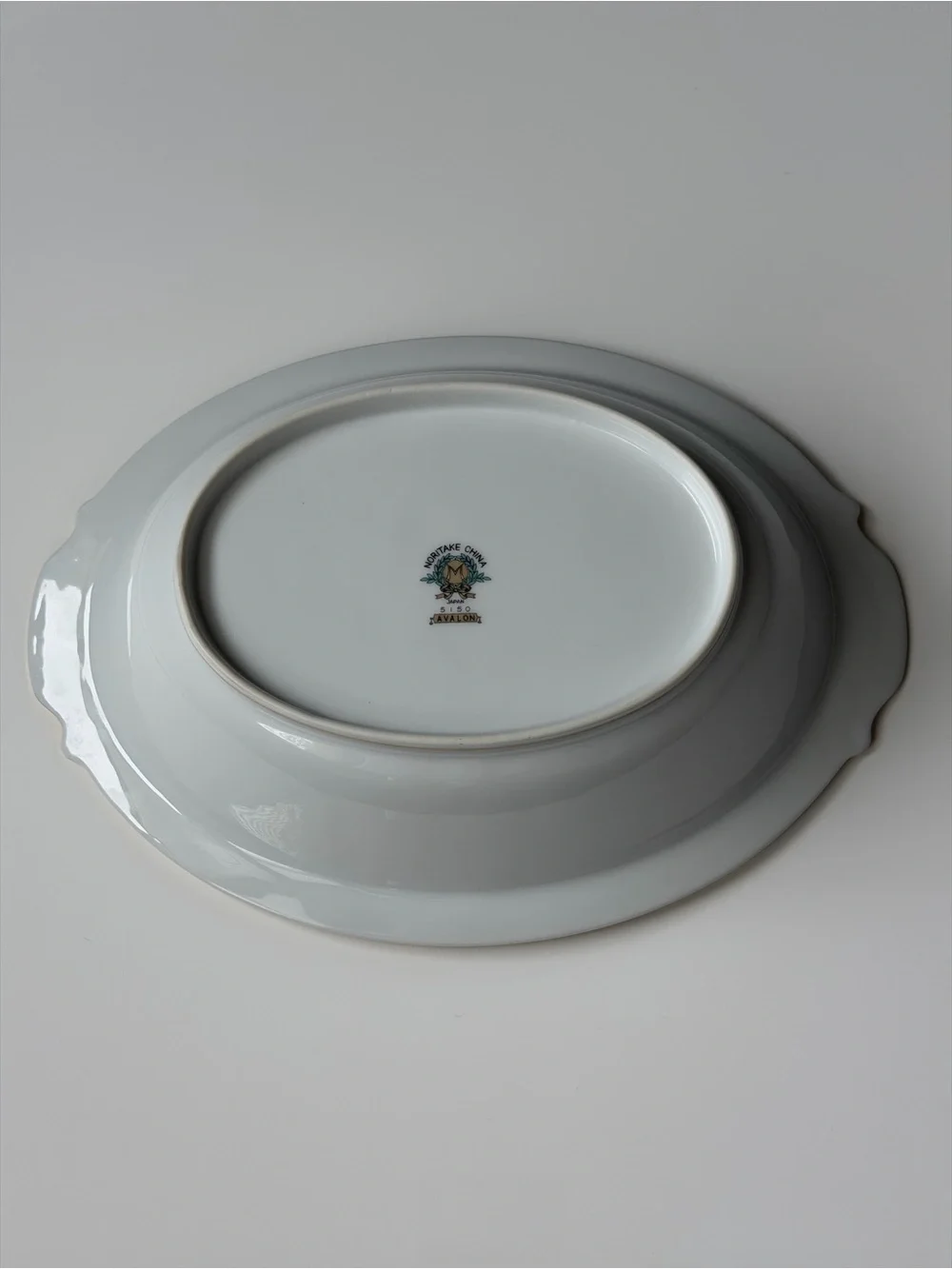Noritake Avalon 5150 White Porcelain Oval Serving Bowl with Purple Voilet Floral